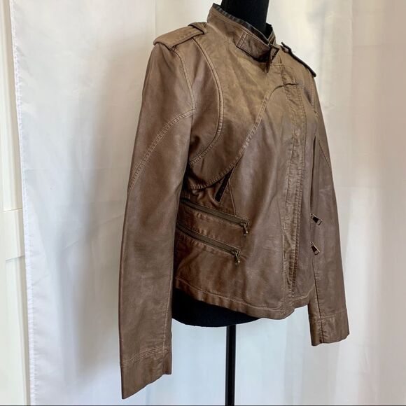 STEVE Madden NWOT Brown faux leather vegan Moto jacket size medium - Picture 3 of 13